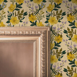 Carta da parati Fiori gialli in ghirlande verticali su sfondo color crema