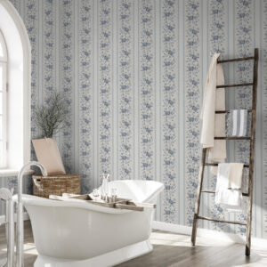 Carta da parati Rose blu disposte in bande verticali su sfondo chiaro